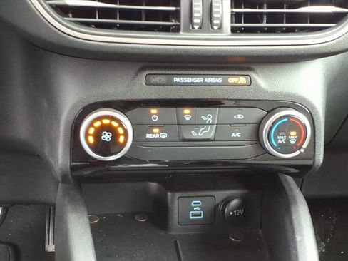 Certified 2022 Ford Escape SE image 19