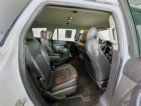 Used 2017 Buick Enclave Leather FWD image 31