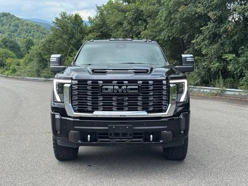 Used 2024 GMC Sierra 2500 Denali Ultimate w/ Max Trailering Package AWD/4WD image 31