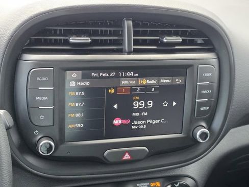 Used 2025 Kia Soul LX image 15