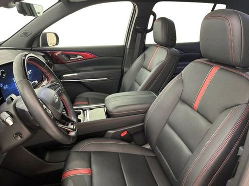 Certified 2024 Chevrolet Traverse RS w/ LPO, Floor Liner Package image 12