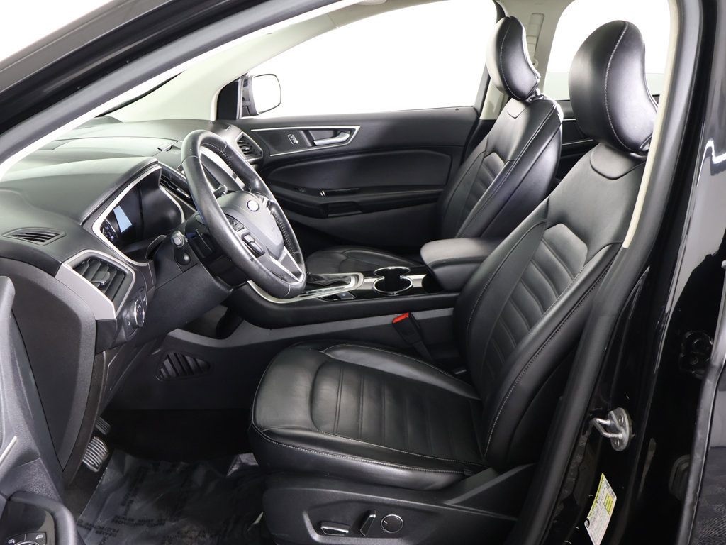 Used 2018 Ford Edge SEL w/ Equipment Group 201A AWD/4WD image 32