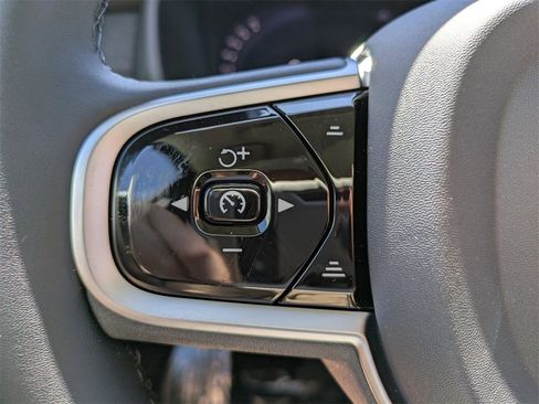 New 2026 Volvo XC90 B6 Plus w/ Protection Package Premier image 23