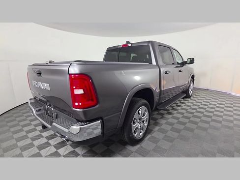 Used 2025 RAM 1500 Big Horn RWD image 40