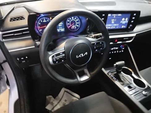 Used 2023 Kia K5 LXS image 5