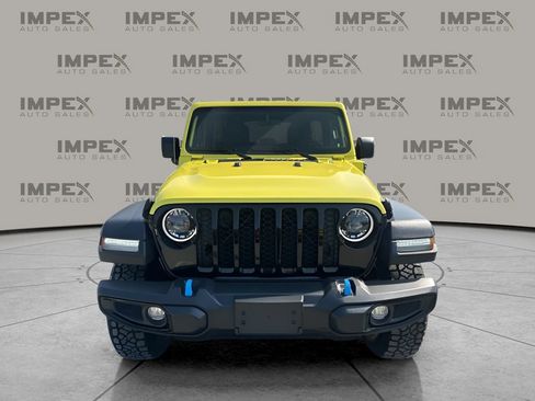 Used 2023 Jeep Wrangler Unlimited w/ Sun & Screen Package image 8