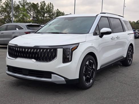 New 2026 Kia Carnival EX image 3