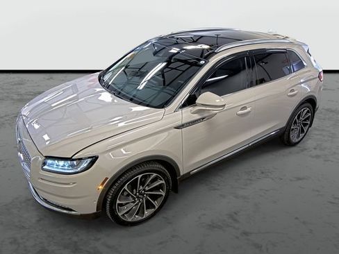 Used 2022 Lincoln Nautilus Reserve w/ Equipment Group 202A AWD/4WD image 7