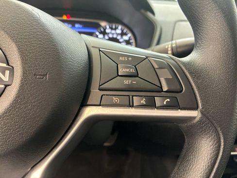 Used 2025 Nissan Altima 2.5 SV FWD image 23