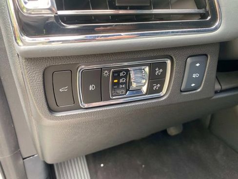 Certified 2024 Lincoln Navigator Black Label AWD/4WD image 16