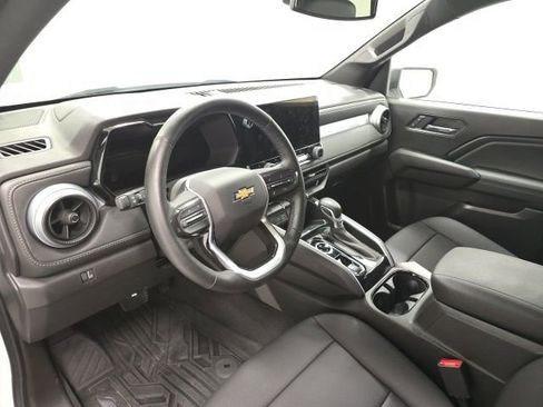 New 2025 Chevrolet Colorado LT w/ LT Convenience Package image 9