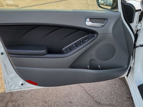 Used 2017 Kia Forte LX w/ LX Popular Package image 23