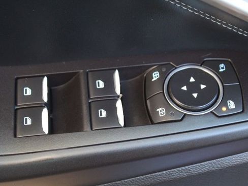 Used 2020 Ford Explorer Limited image 14