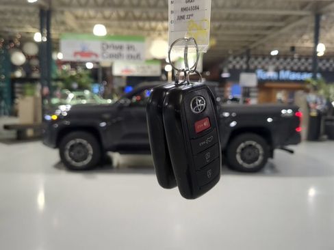 Used 2024 Toyota Tacoma TRD Sport w/ TRD Sport Premium Package AWD/4WD image 4