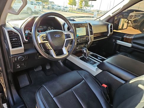 Used 2018 Ford F150 Lariat image 12