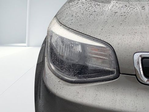 Used 2015 Kia Soul + image 8