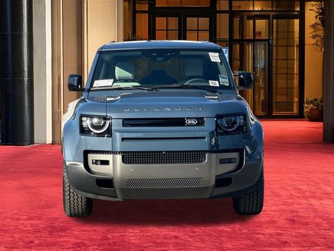 New 2026 Land Rover Defender 110 S image 7