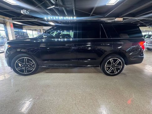 Used 2020 Ford Expedition Limited w/ Equipment Group 303A RWD image 4