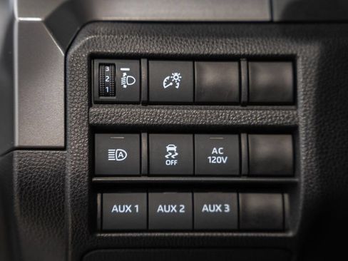 Used 2024 Toyota Tacoma TRD Off-Road w/ TRD Off Road Upgrade Package AWD/4WD image 43