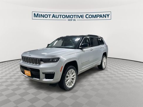 Certified 2021 Jeep Grand Cherokee L Summit w/ Luxury Tech Group V image 4