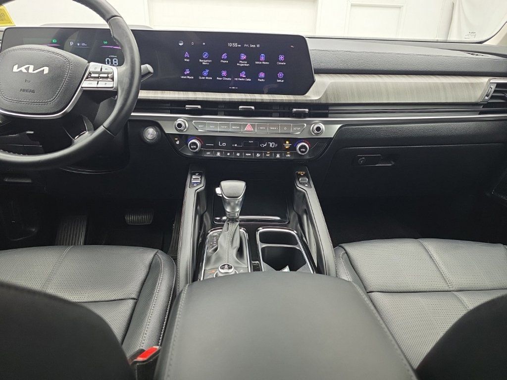 Used 2024 Kia Telluride EX w/ EX Captain's Chair Package AWD/4WD image 25