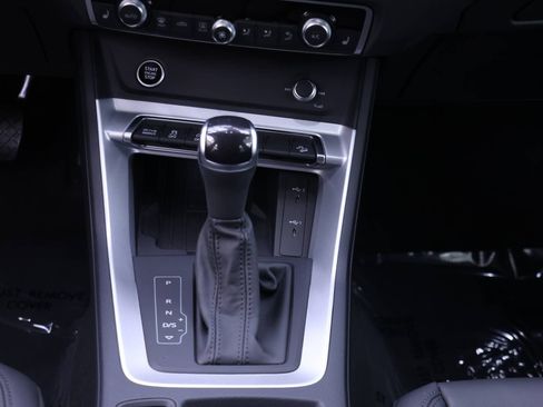 Certified 2025 Audi Q3 2.0T Premium w/ Convenience Package image 21