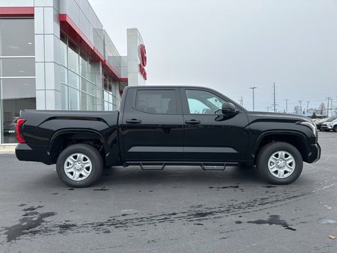 New 2026 Toyota Tundra SR image 8