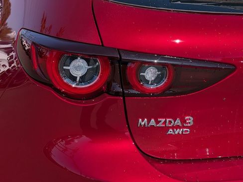 New 2026 MAZDA MAZDA3 Hatchback w/Premium Plus Pkg AWD/4WD image 12