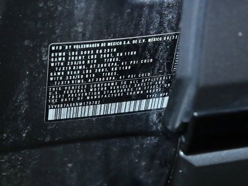 Used 2022 Volkswagen Tiguan SE R-Line image 21