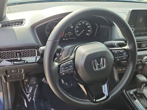 Used 2025 Honda Civic Sport image 11