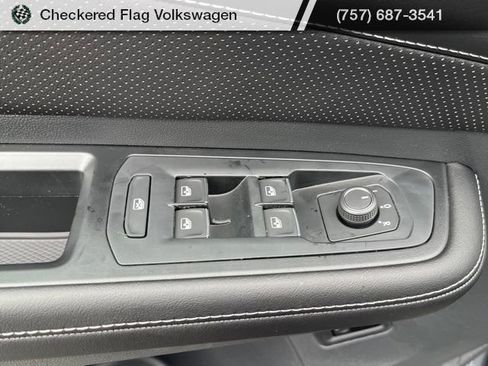 New 2026 Volkswagen Atlas Cross Sport SE AWD/4WD image 16
