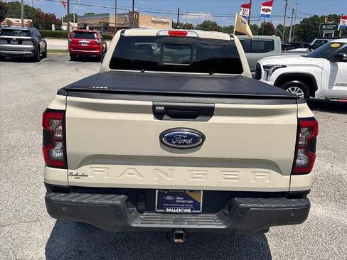 Certified 2025 Ford Ranger Lariat w/ FX4 Off-Road Package AWD/4WD image 4
