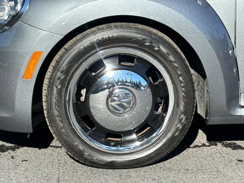 Used 2013 Volkswagen Beetle 2.5 image 27