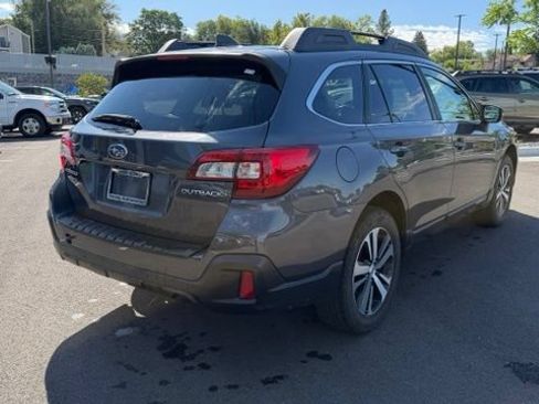 Used 2019 Subaru Outback 2.5i Limited AWD/4WD image 3