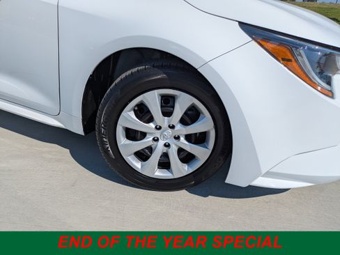 Certified 2023 Toyota Corolla LE image 9