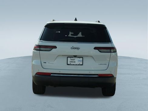 Used 2022 Jeep Grand Cherokee L Limited AWD/4WD image 9