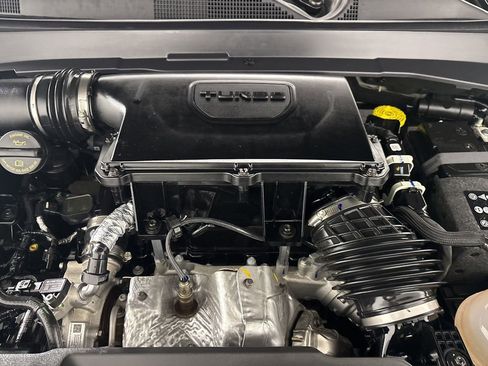 Used 2025 Jeep Compass Latitude w/ Sun & Sound Group image 29