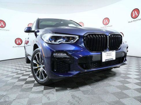 Used 2020 BMW X5 xDrive40i w/ M Sport Package AWD/4WD image 2