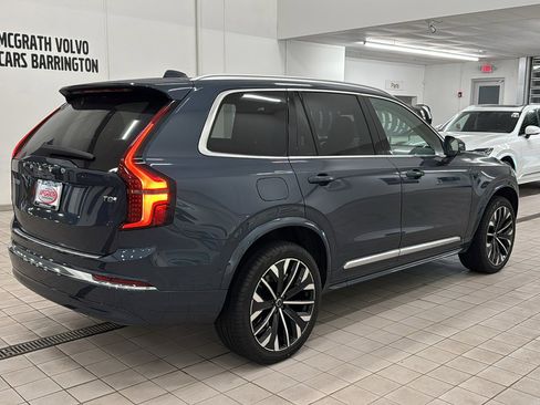 New 2026 Volvo XC90 T8 Plus image 5