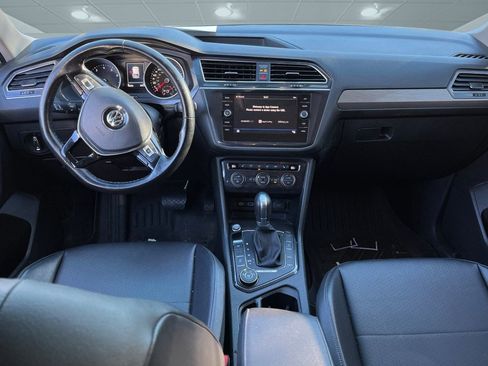 Used 2018 Volkswagen Tiguan SE image 7