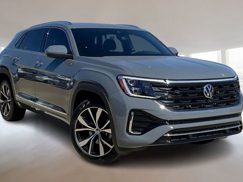 New 2026 Volkswagen Atlas Cross Sport SEL Premium R-Line AWD/4WD image 2