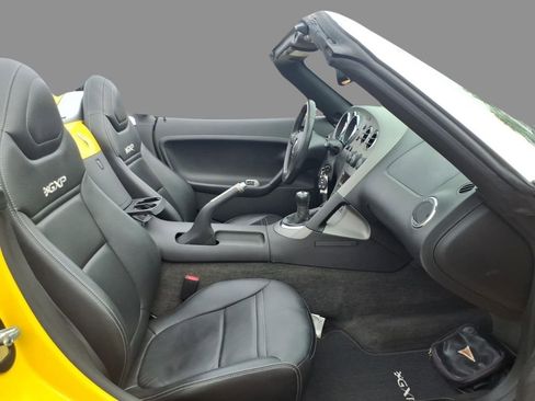 Used 2007 Pontiac Solstice GXP w/ Premium Package RWD image 10