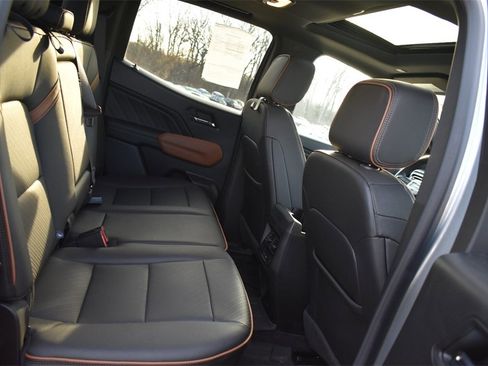 Used 2023 GMC Canyon AT4 w/ LPO, Sports Bar Package image 20