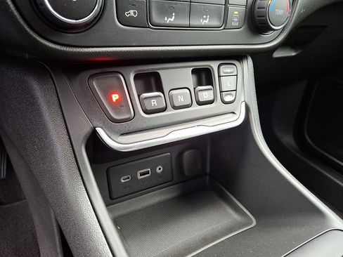 Used 2019 GMC Terrain SLE image 14