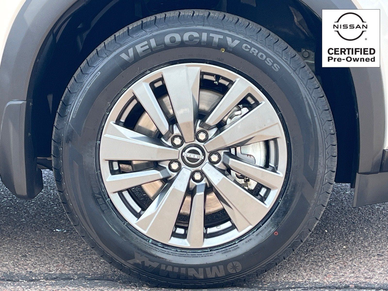 Certified 2025 Nissan Pathfinder S FWD image 8