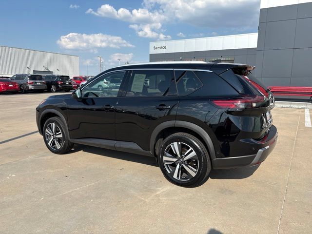 Used 2026 Nissan Rogue SL AWD/4WD image 4