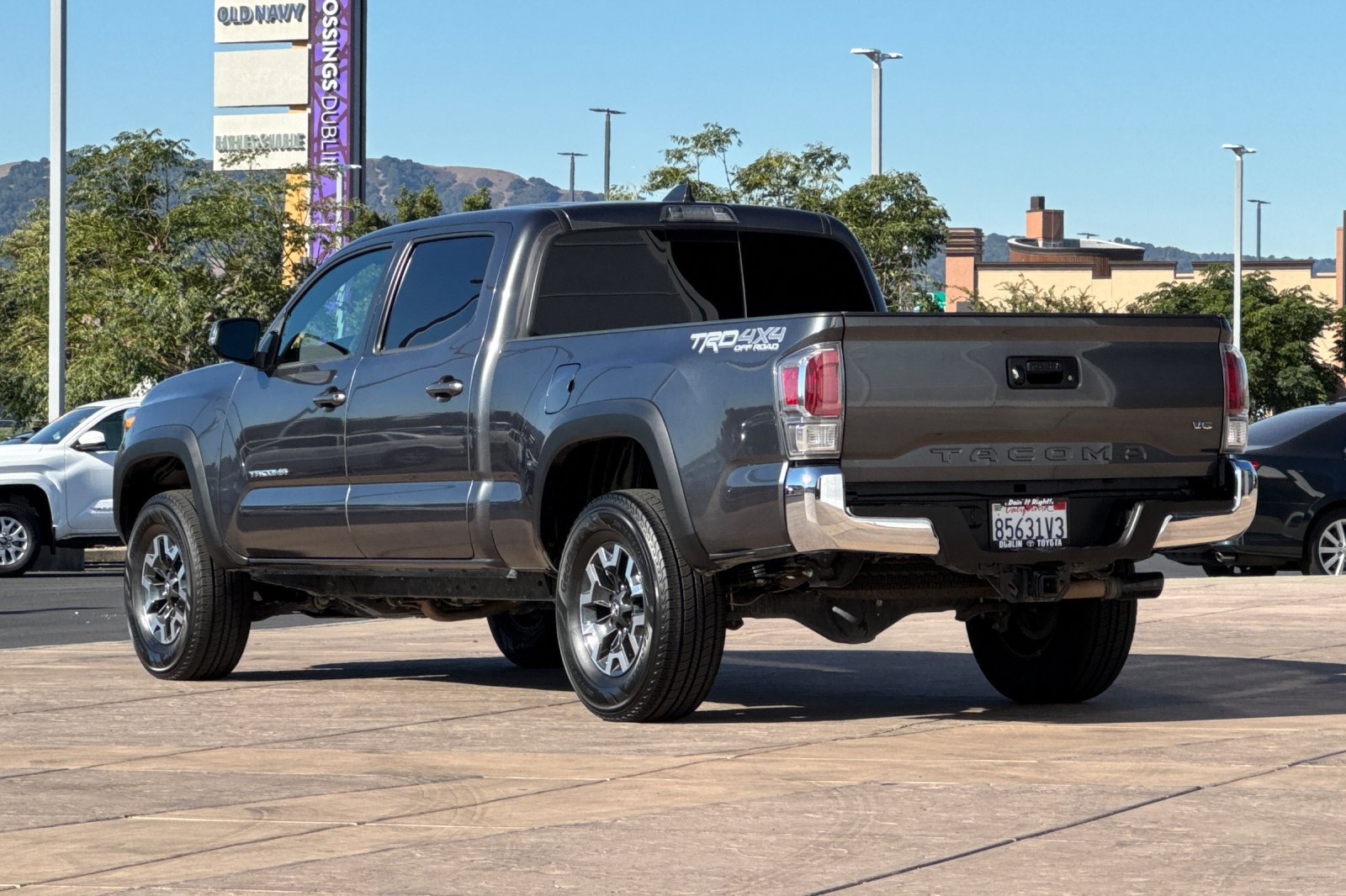 Certified 2023 Toyota Tacoma TRD Off-Road AWD/4WD image 7