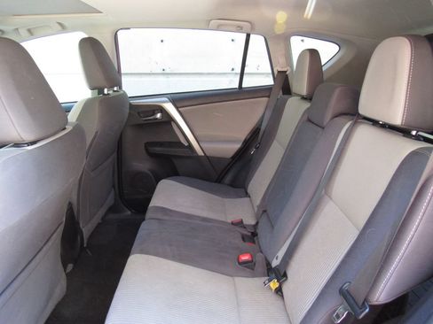 Used 2015 Toyota RAV4 XLE FWD image 14