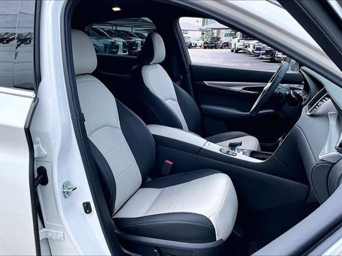 Certified 2023 INFINITI QX55 Essential AWD/4WD image 10