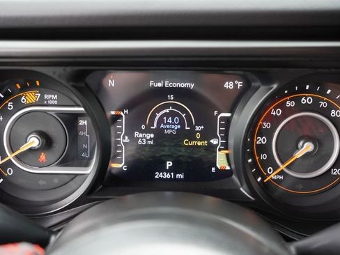 Used 2024 Jeep Wrangler Rubicon w/ Convenience Group AWD/4WD image 31